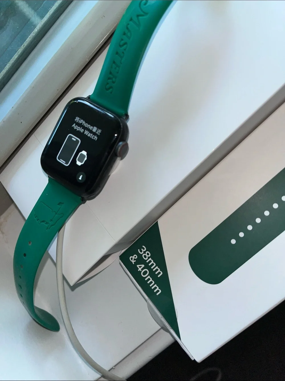 Used Apple watch Series 3 w/watchband Augusta National Masters logo 40mm w/Boxes